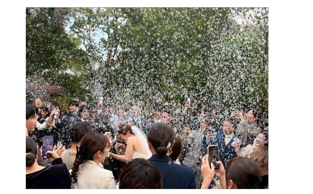 『社員と社員の』