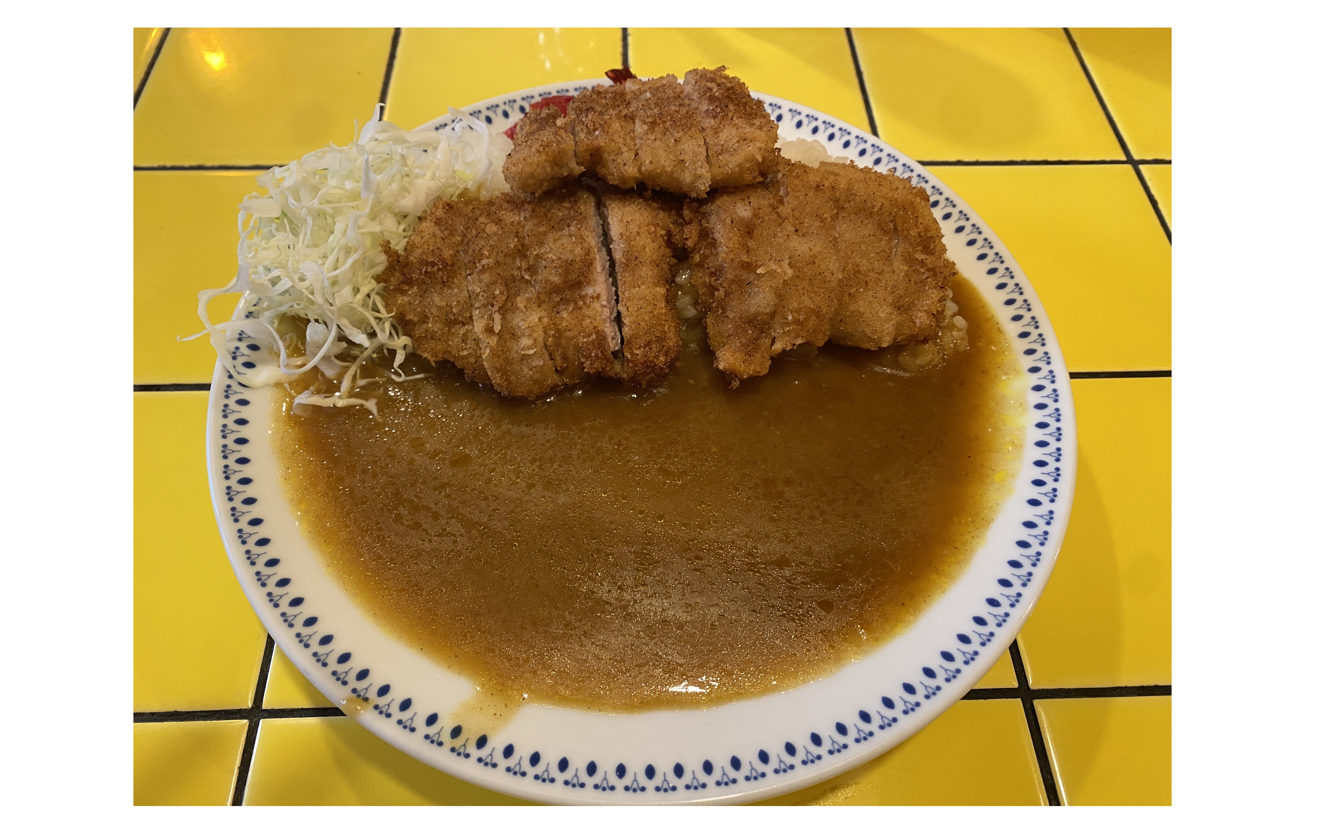 『１９６３年創業のカレー店の老舗　ブータン』