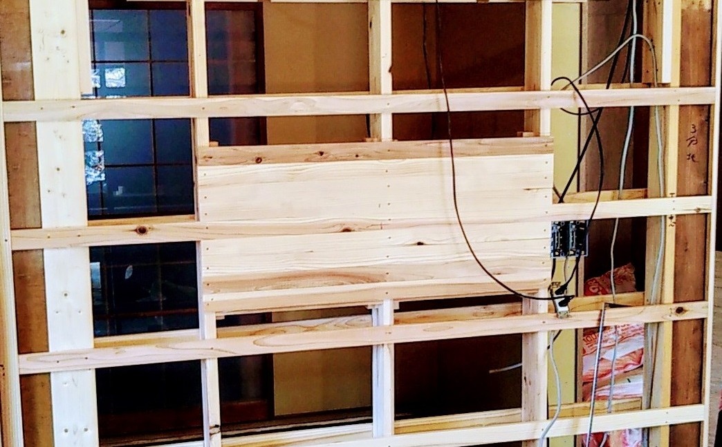 壁掛けテレビ　下地作成