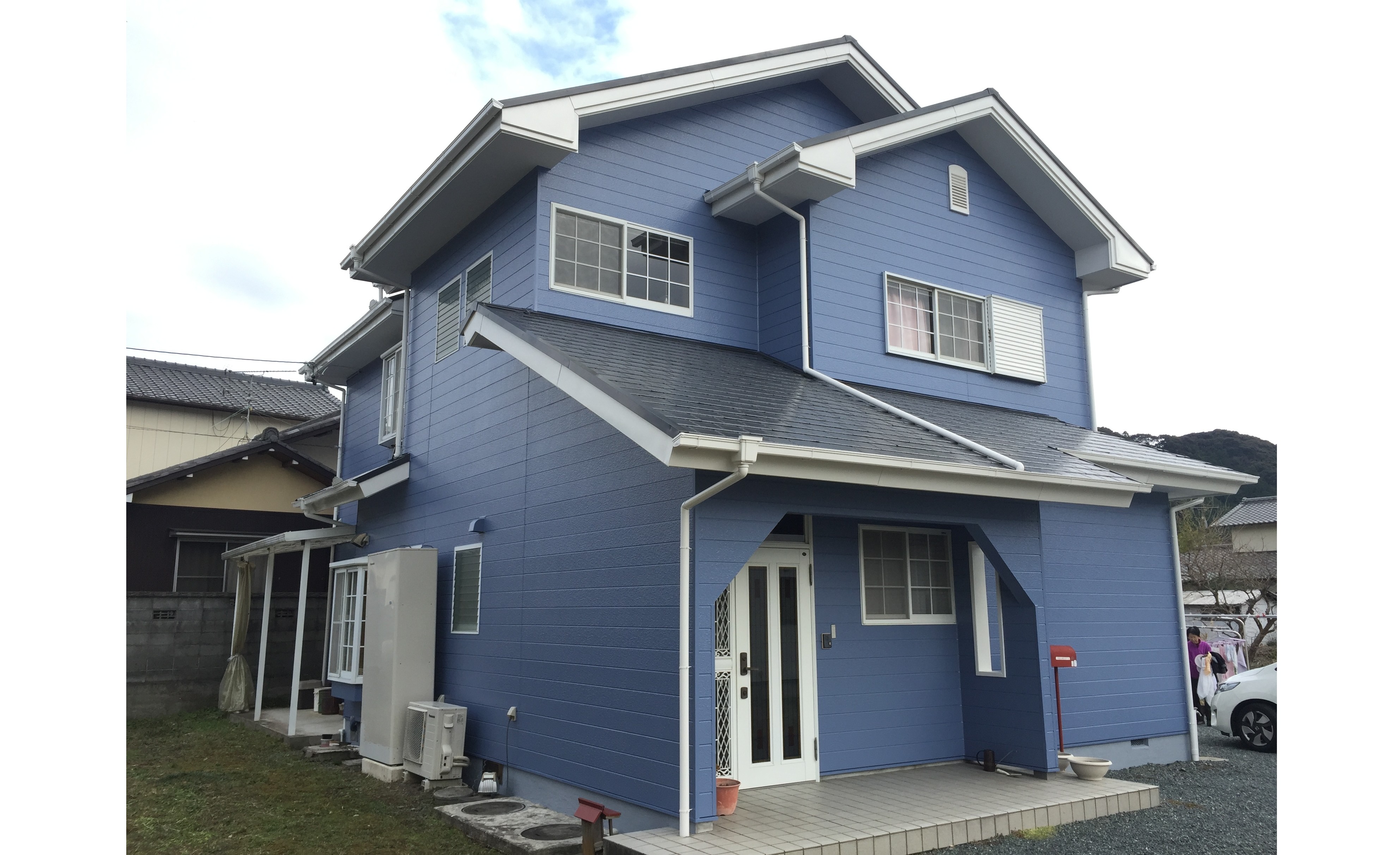 青い外壁が素敵な外壁塗装【シリコン】｜Suidobi株式会社（浜松市）